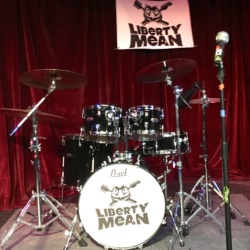 Liberty Mean Pearl Drum set a Ace of Cups.